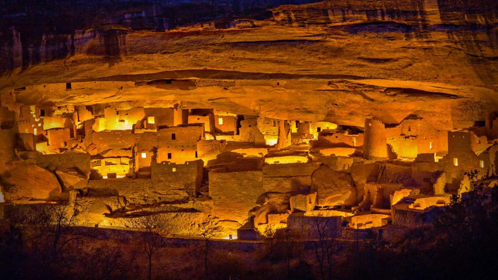 Cliff Palace Luminara