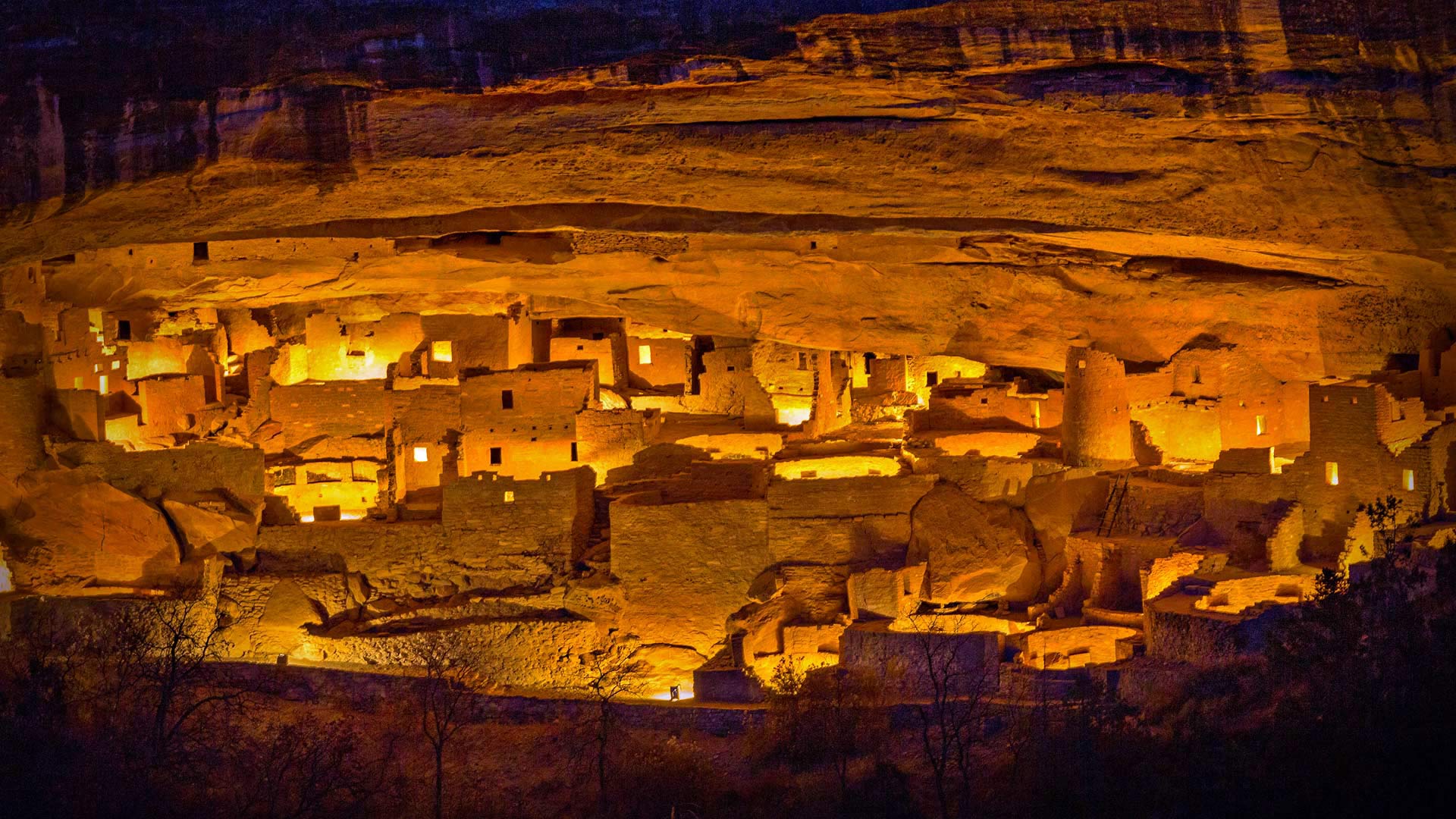 Cliff Palace Luminara