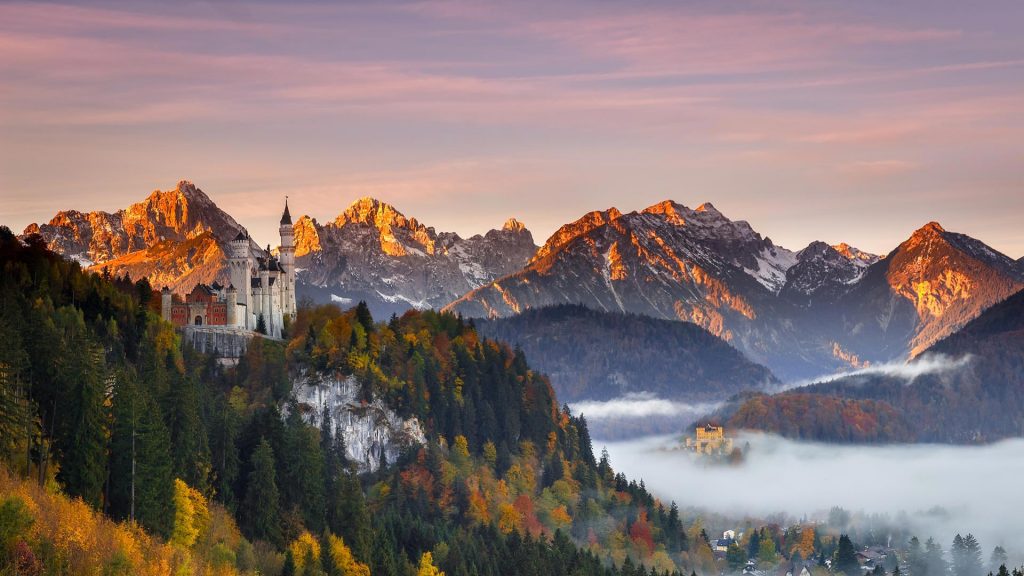 Autumn Neuschwanstein