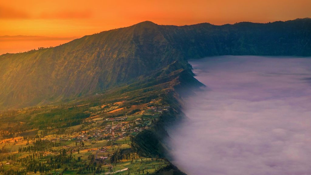 Cemoro Lawang Crater