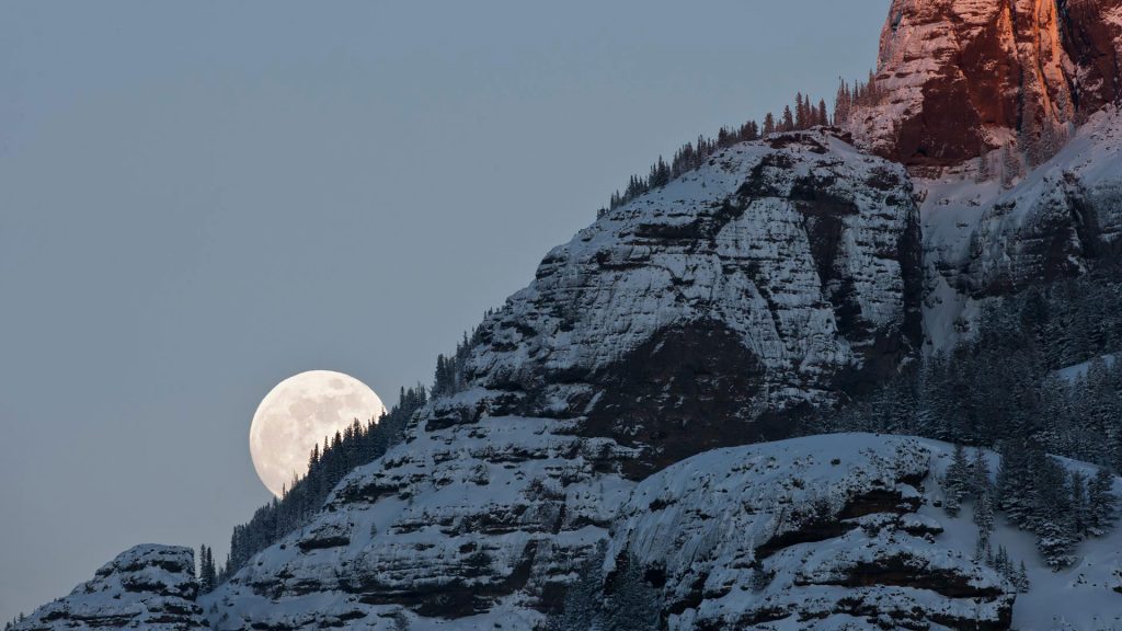 Cold Moon Rising