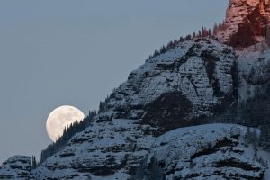 Cold Moon Rising