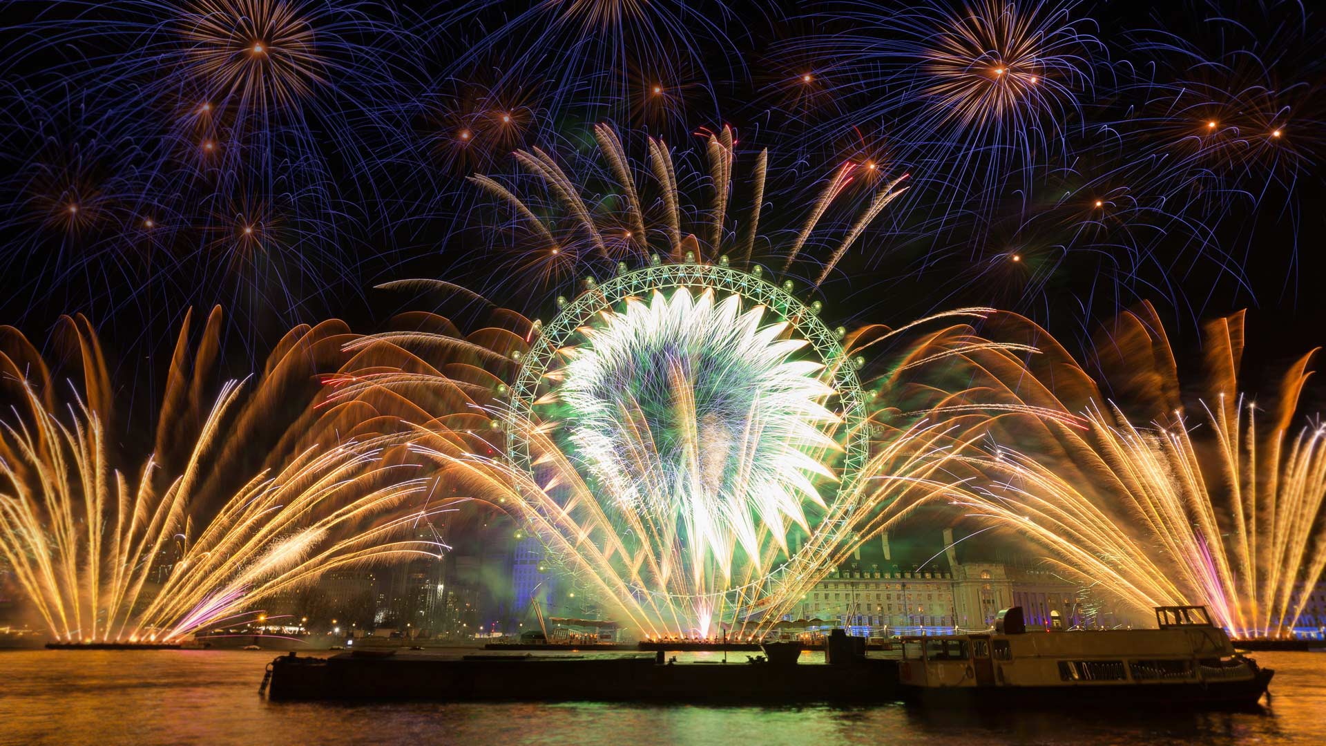 Eye Fireworks – Bing Wallpaper Download New Years Fireworks Wallpaper 2015
