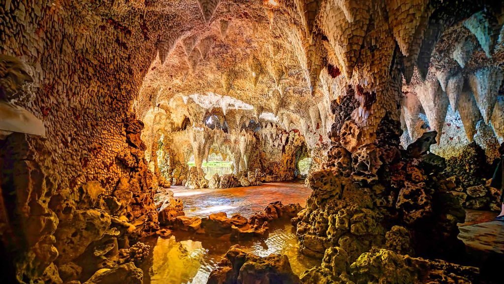 Painshill Park Grotto