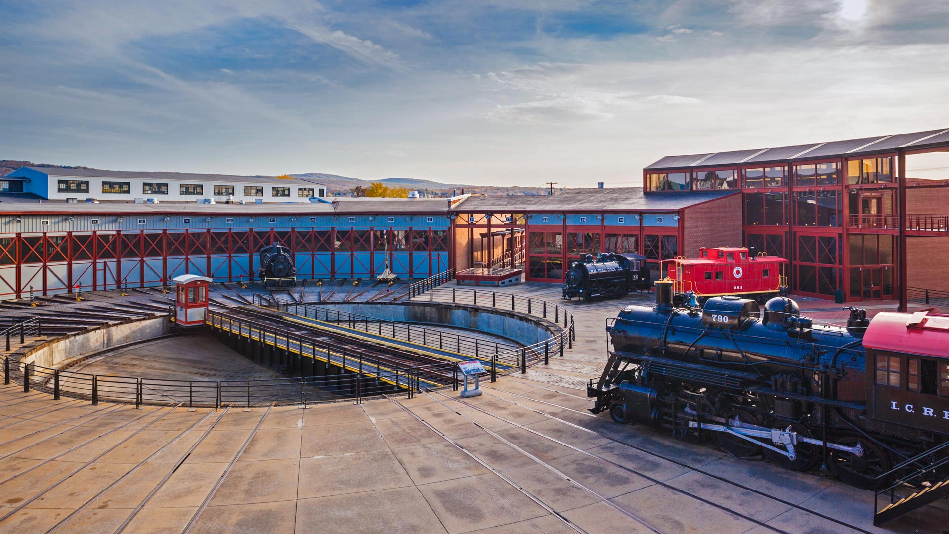 Railroading Turntable