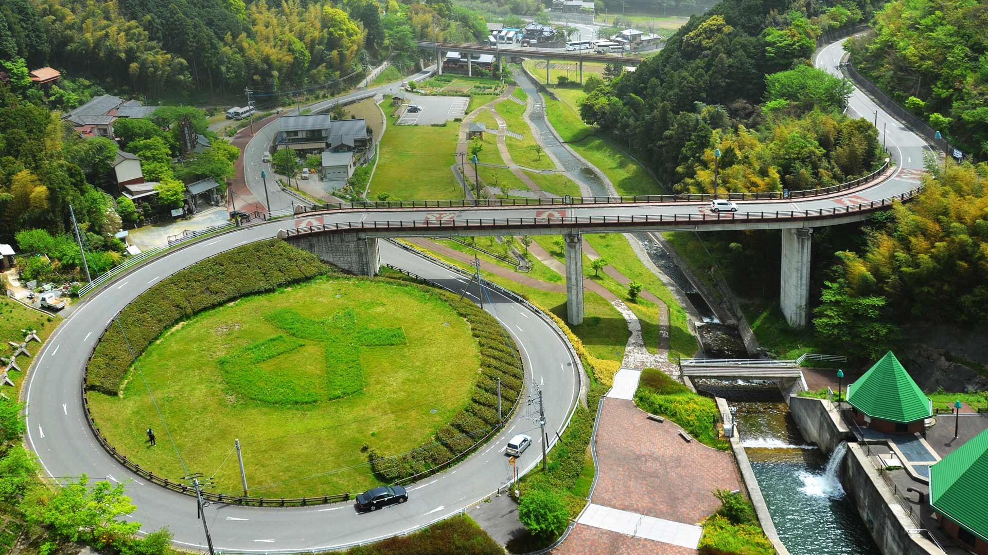 Narufuchi Dam Road