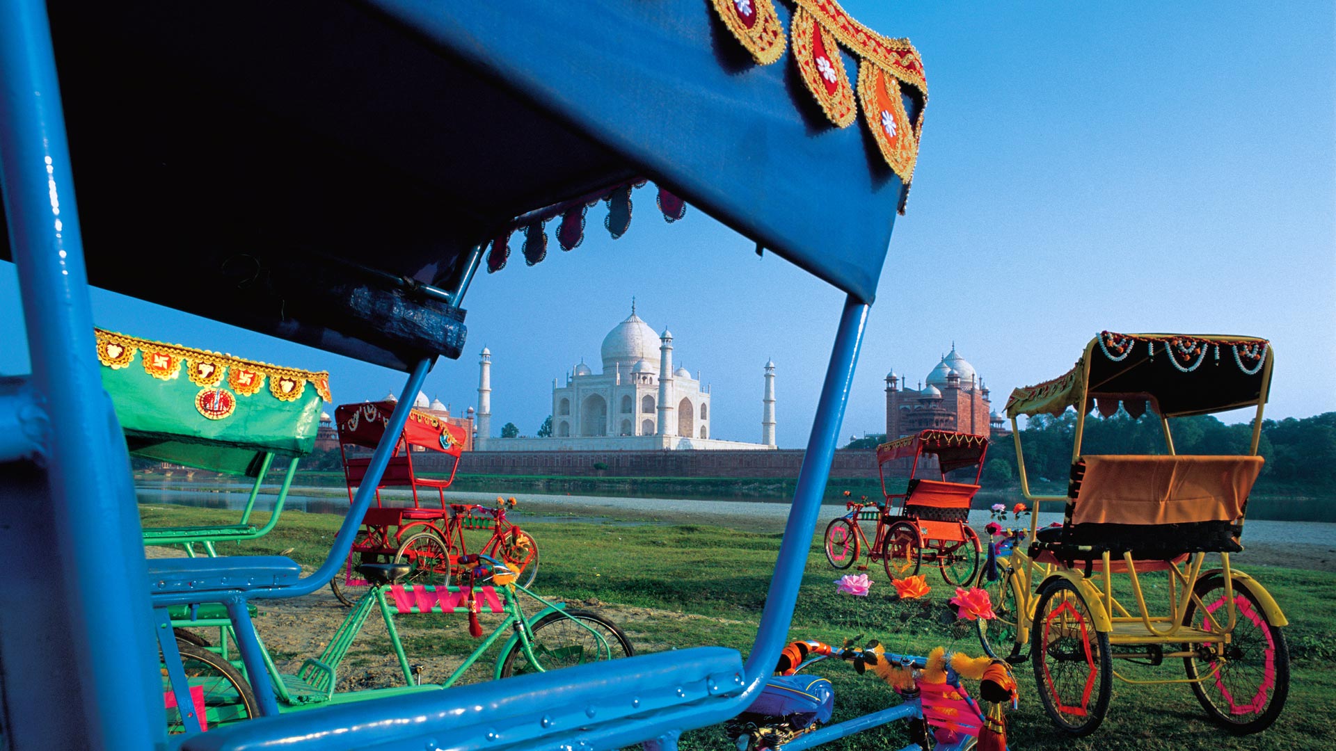 Rickshaws Taj Mahal