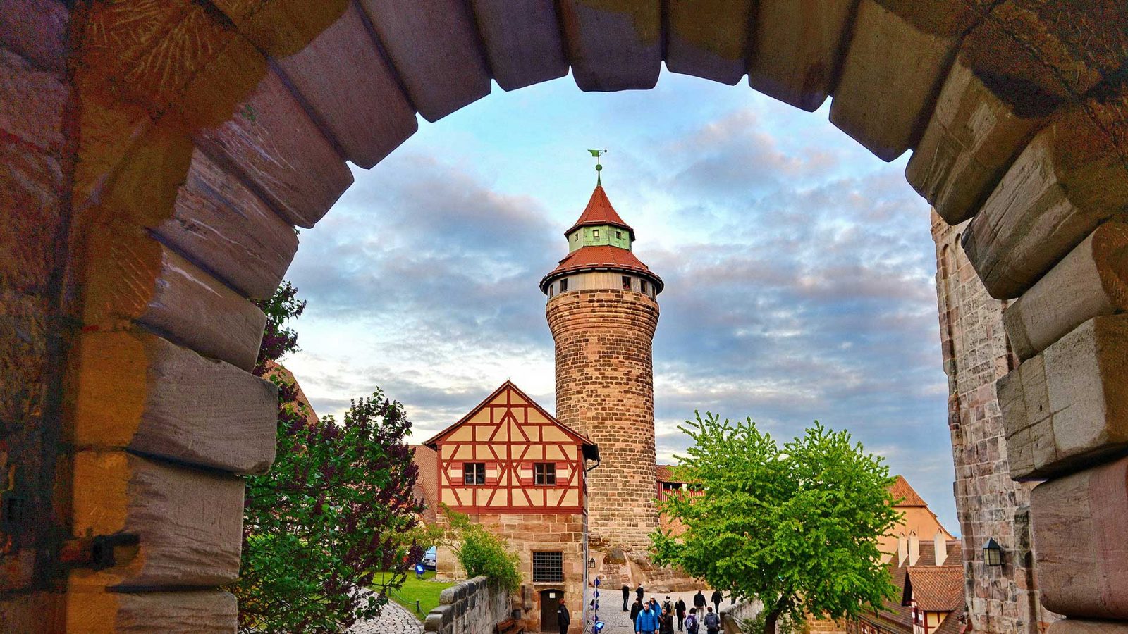 Nuernberg Burg – Bing Wallpaper Download