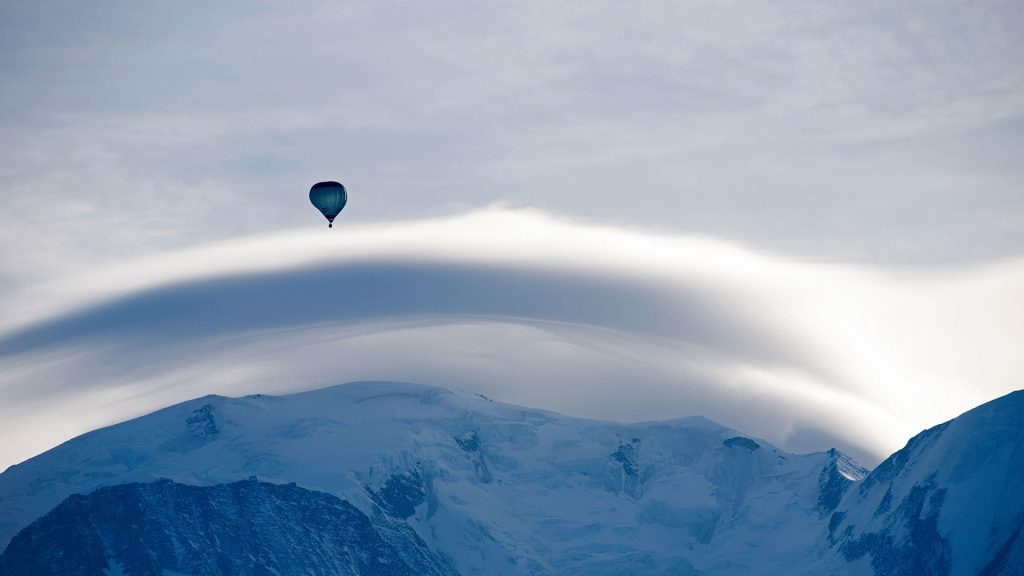 Flying Balloon