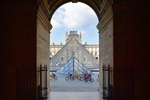 Louvre Riders