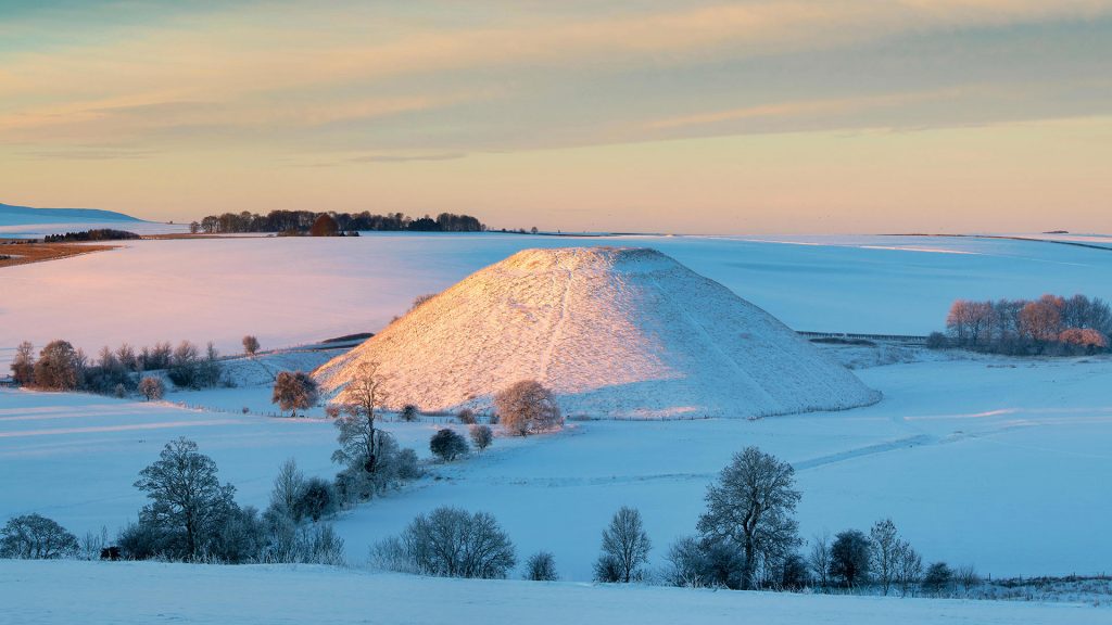 Silbury Snow