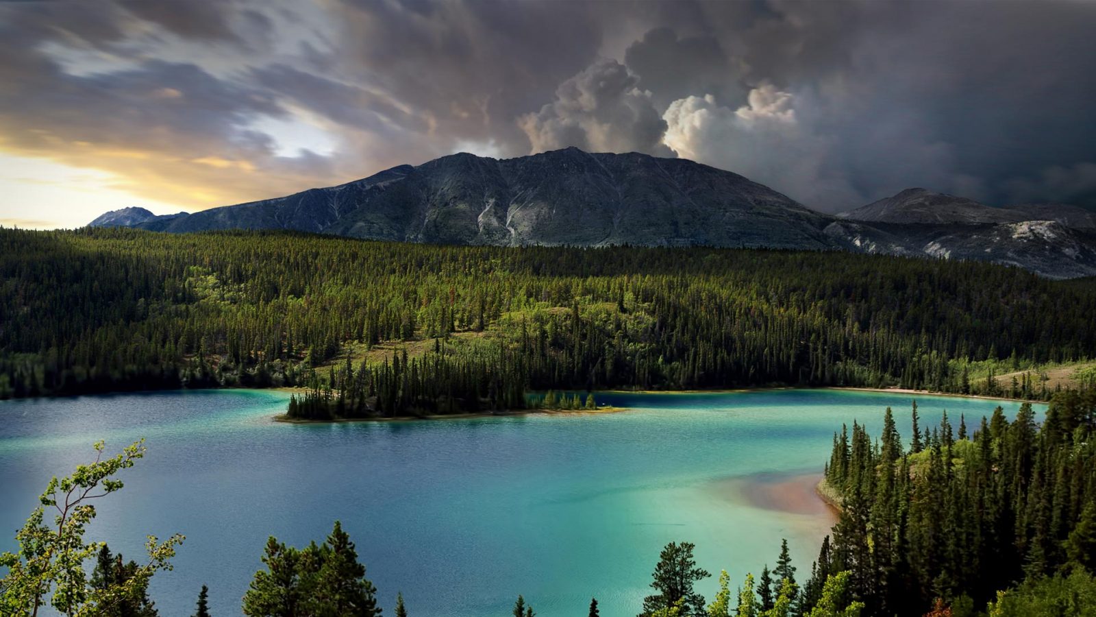 Emerald Lake Yukon – Bing Wallpaper Download
