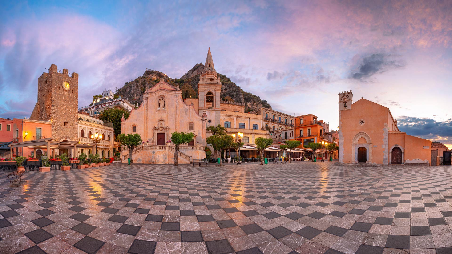 Taormina Square