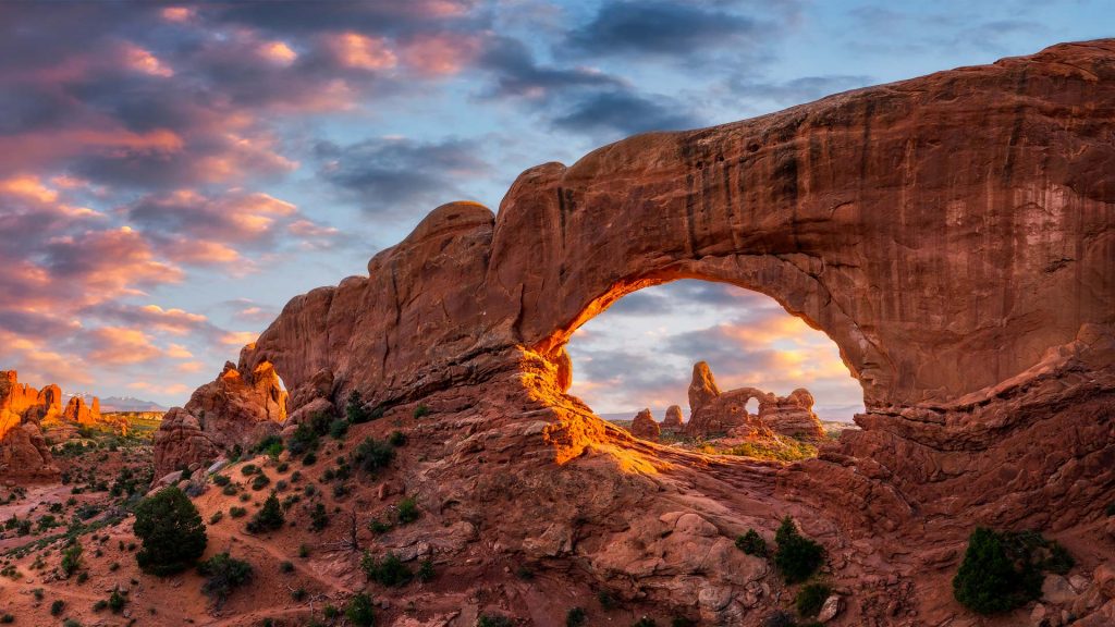 Sunset Arches NP