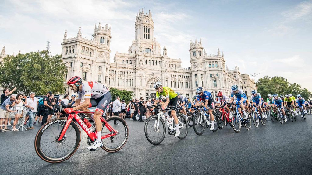 La Vuelta End